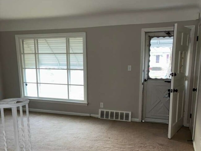 Photo - 13201 York Blvd