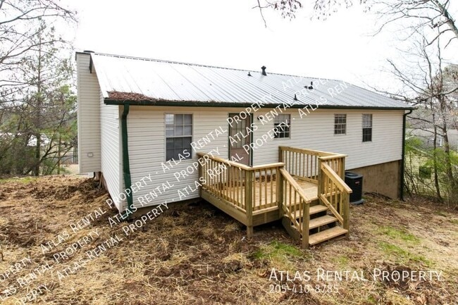 Photo - 2673 Laburnum Dr