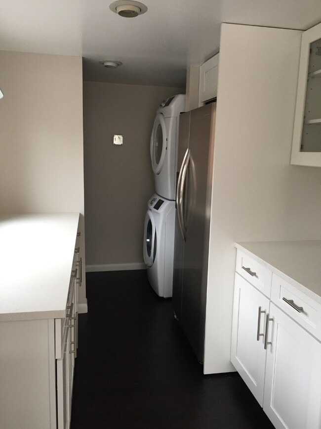 Photo - 127 Hyers St