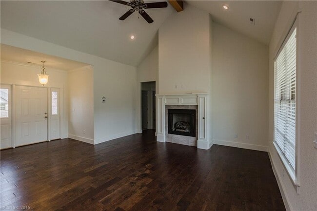 Photo - 1531 Abbey Ln