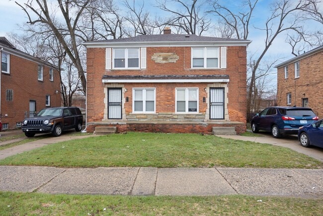 Building Photo - 18675 Meyers Rd Unit 18677 Meyers