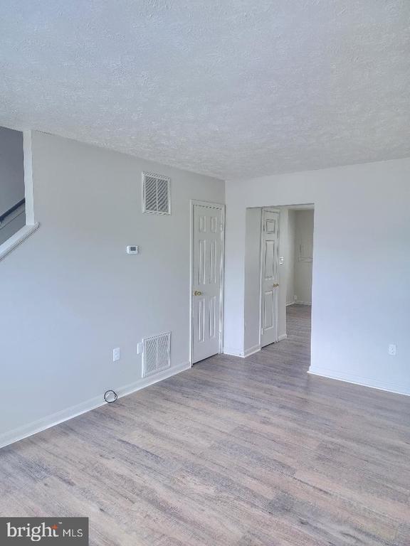 Photo - 130 W 13th St