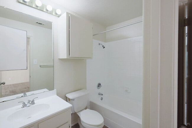 Photo - 10401 N Lamar Blvd Unit K202