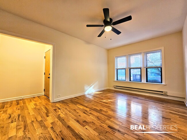 Photo - 626 W Cornelia Ave Unidad 1 bed Rental