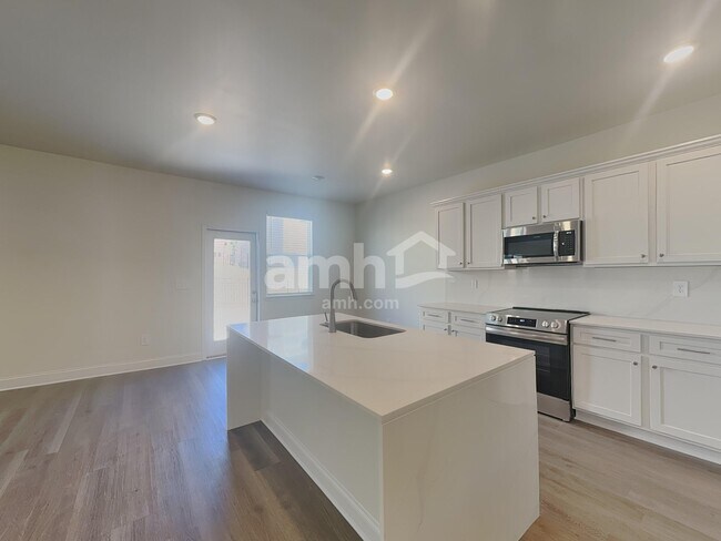 Photo - 3524 Shane Hill Rd SW