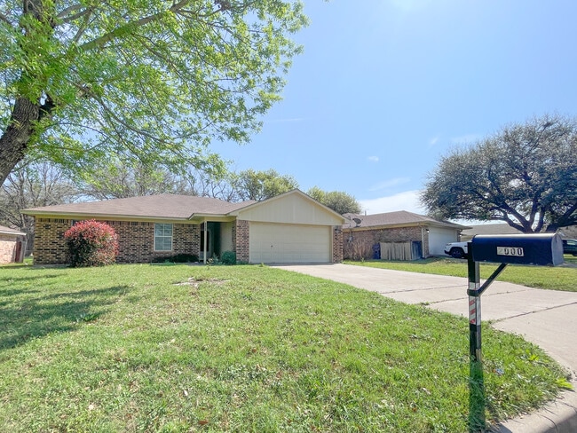 Photo - 2000 Ramada Dr