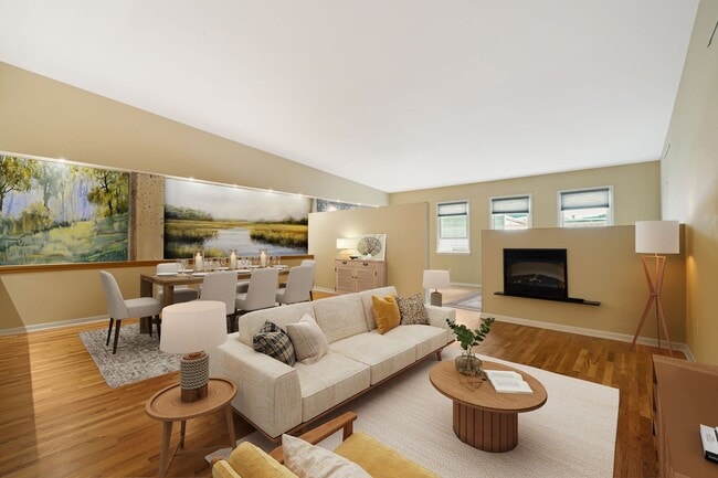 Building Photo - Stylish Studio Condo in Downtown Asheville...