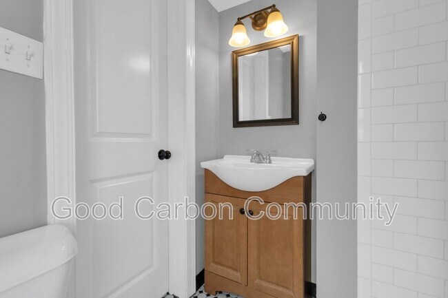 Photo - 618 Elmwood Ave Unidad 8 Rental