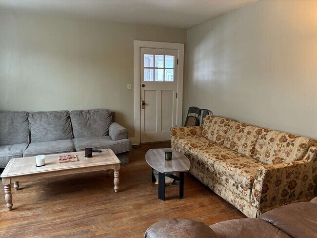 Photo - 3 Bed 2 Baths close to UWEC! Available June 1st 2025