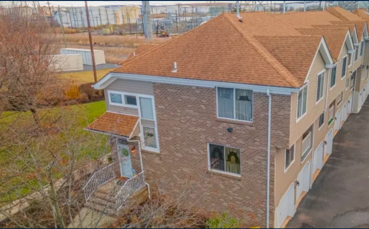 Spacious 3 bedroom, 2.5 bathroom, 2 car garage - 49 Marina View Dr Casa Adosada