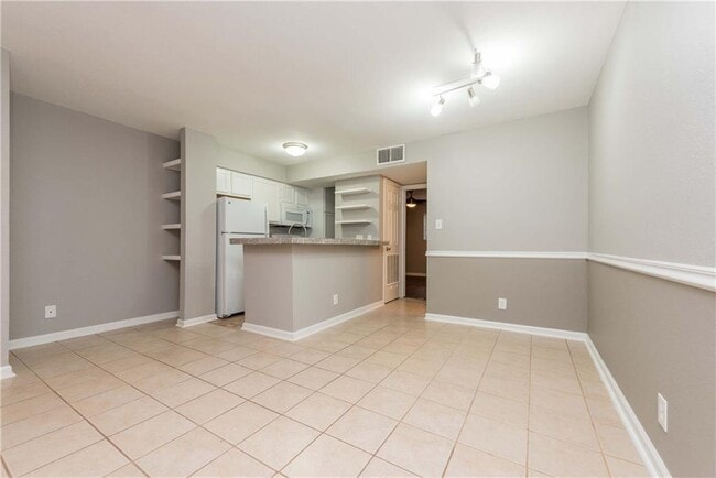 Photo - 3018 S 1st St Unit 109