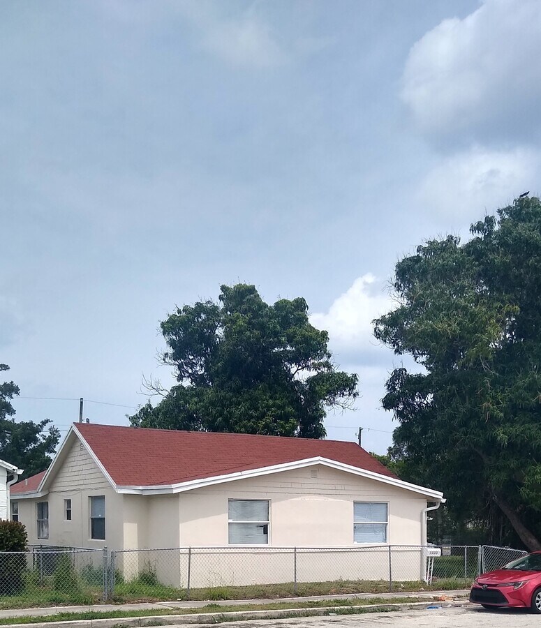 Won't last - 1023 State St Unit Rachel Higgins