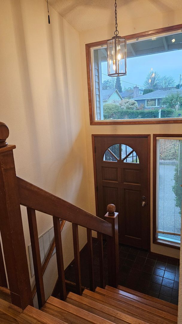 Photo - N Tacoma 3bdr 2.5 bath home w/ VIEW of Mt Rainer