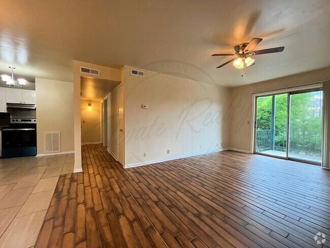 Building Photo - Two Bedroom Spacious Second-Floor Apartmen... Unit B-42 Rental