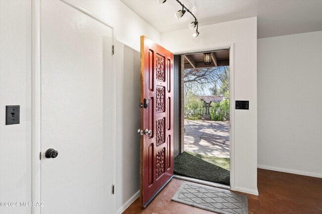 Photo - 8801 E Buckboard Rd