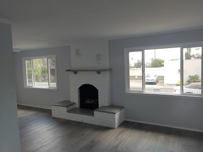 Photo - 259-261 Sturtevant Dr