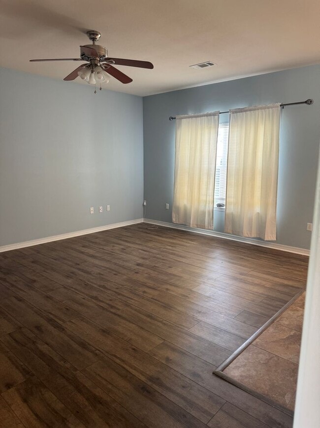 Photo - 156 Creve Core Dr