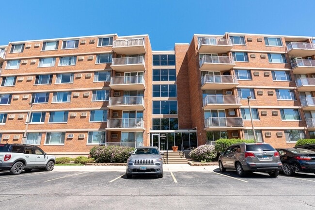 Building Photo - 2211 S Highland Ave Unit 4B