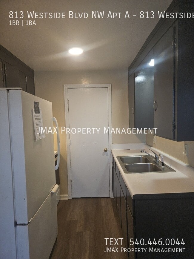 Building Photo - 813 Westside Blvd NW Unit 813 Westside Blvd NW Apt A