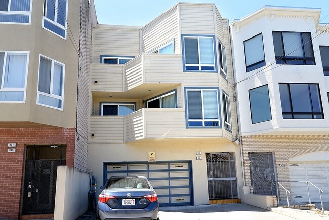 Photo - 333 18th Ave