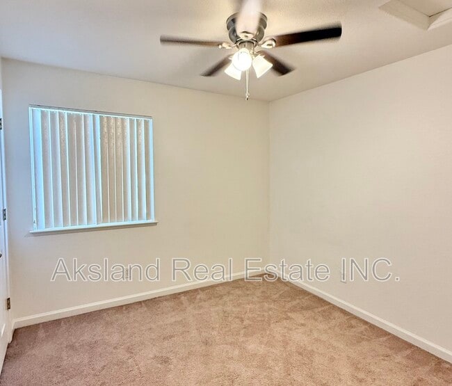 Photo - 174 McGinnis Ave