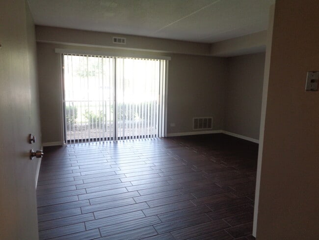 Photo - 14785 Lake View Dr Unit 101
