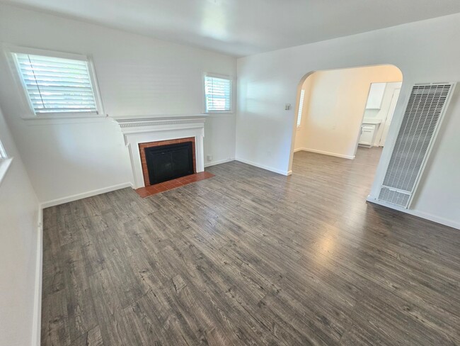 Photo - Beautiful Palo Alto Bungalow