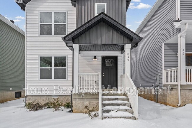 Building Photo - 839 Cumberland Dr