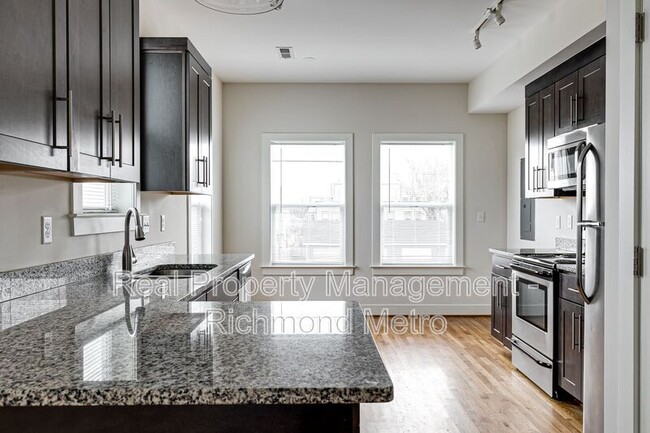 Photo - 313 W 14th St Unidad B Rental