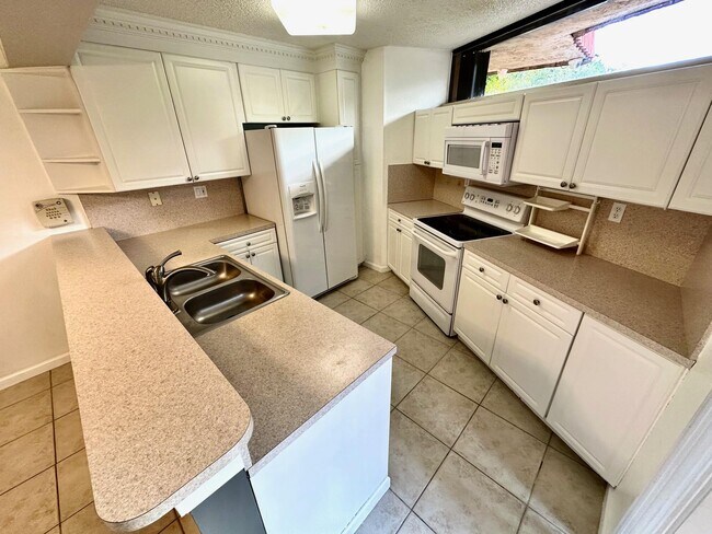 Photo - 8081 Severn Dr