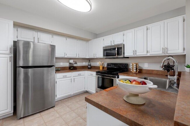 Manatee Bay Apartments
