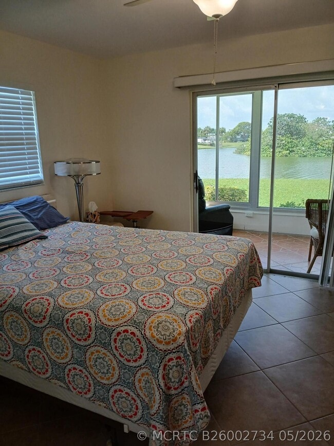 92 Seville Dr