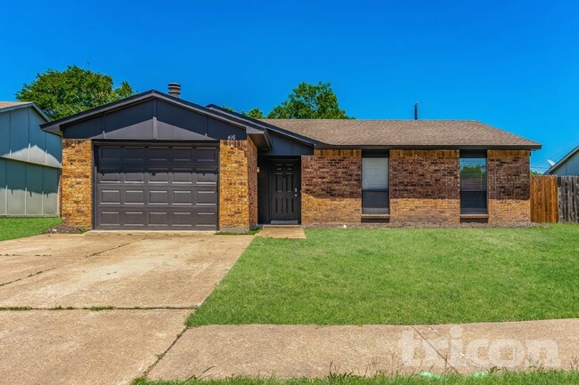 Building Photo - 416 Forestwood Dr