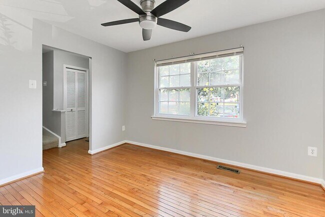 Photo - 7844 Snead Ln