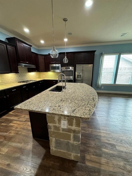 Photo - 28815 Chaffin Light