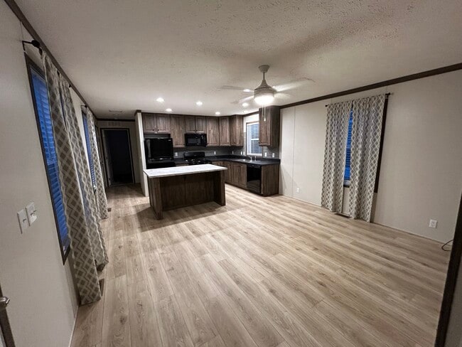 Photo - 3617 N Grand Ave E