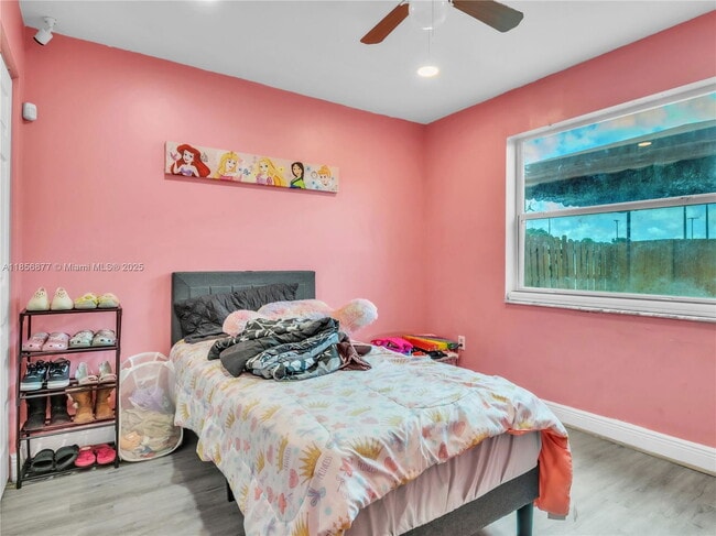 Photo - 15851 SW 108th Ave