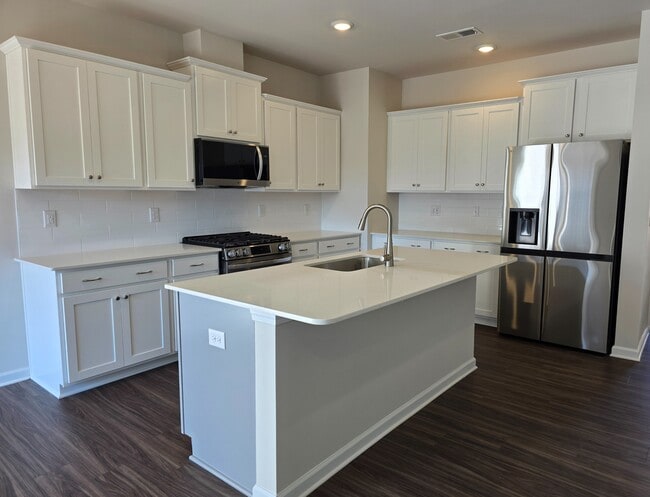 Photo - 1852 Pheasant Trce Cir