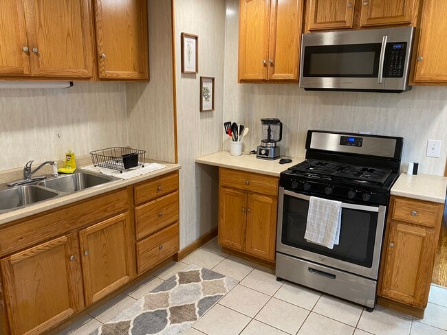 Photo - 78 Homer St Unidad Apt 1