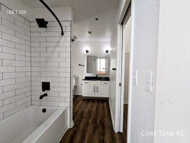 Photo - 934 Broadway Blvd Unidad 107