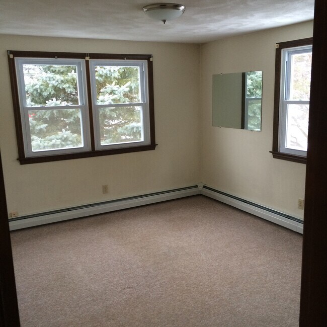 Large Bedroom - 5 John Avenue Unit 2nd Floor