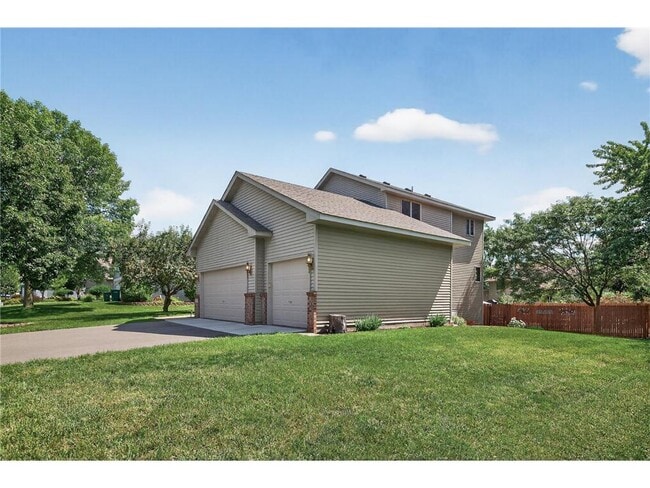 Photo - 4133 Sunset Trail N