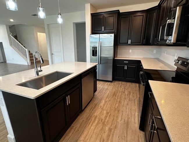 Photo - 1307 Whitcombe Dr