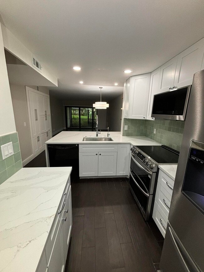 Photo - 2225 SW 15th St Unit 225