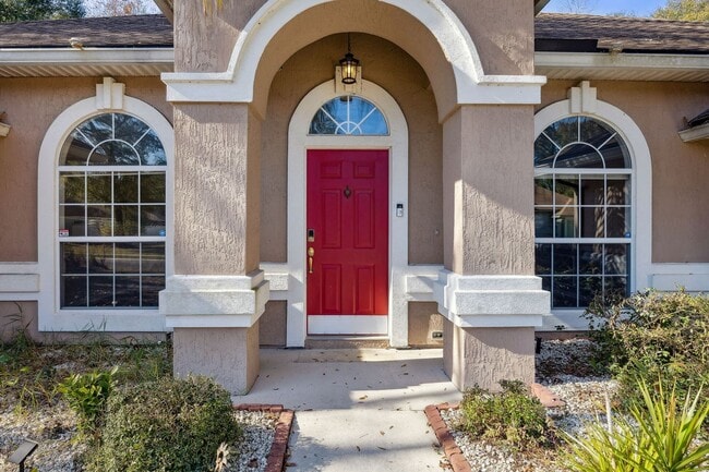 Photo - Spacious 4-Bedroom Home in Meadowfield with Fenced Yard