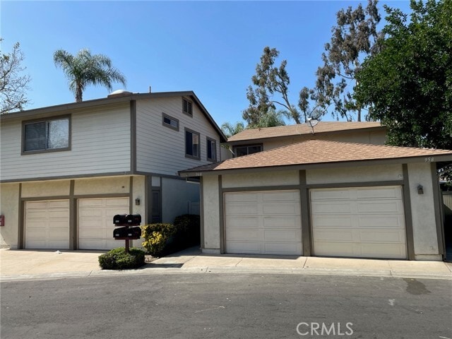 Building Photo - 960 Pinyon Ct Rental