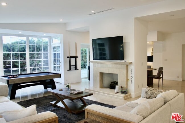 Photo - 1265 Bienveneda Ave