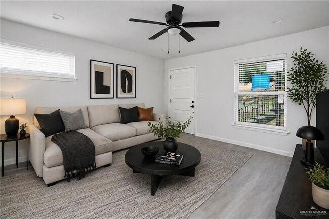 Photo - 1107 Shasta Ave W Unit 4