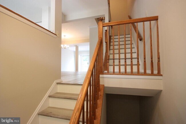 Photo - 7782 Blueberry Hill Ln