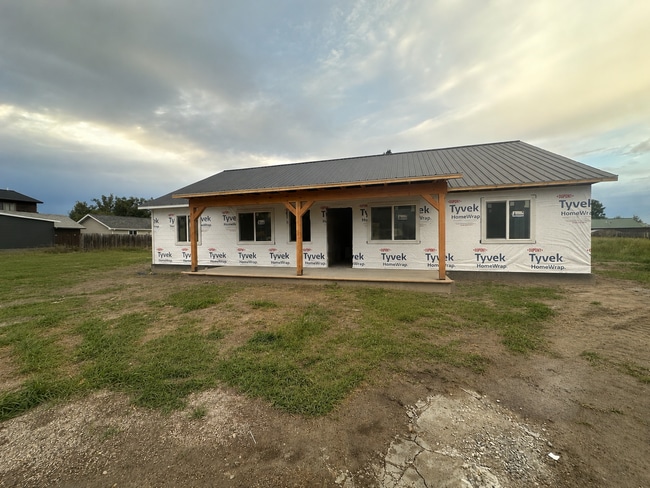 Photo - Coming Soon – Brand New 2 Bed, 1 Bath Duplex in Twin Bridges